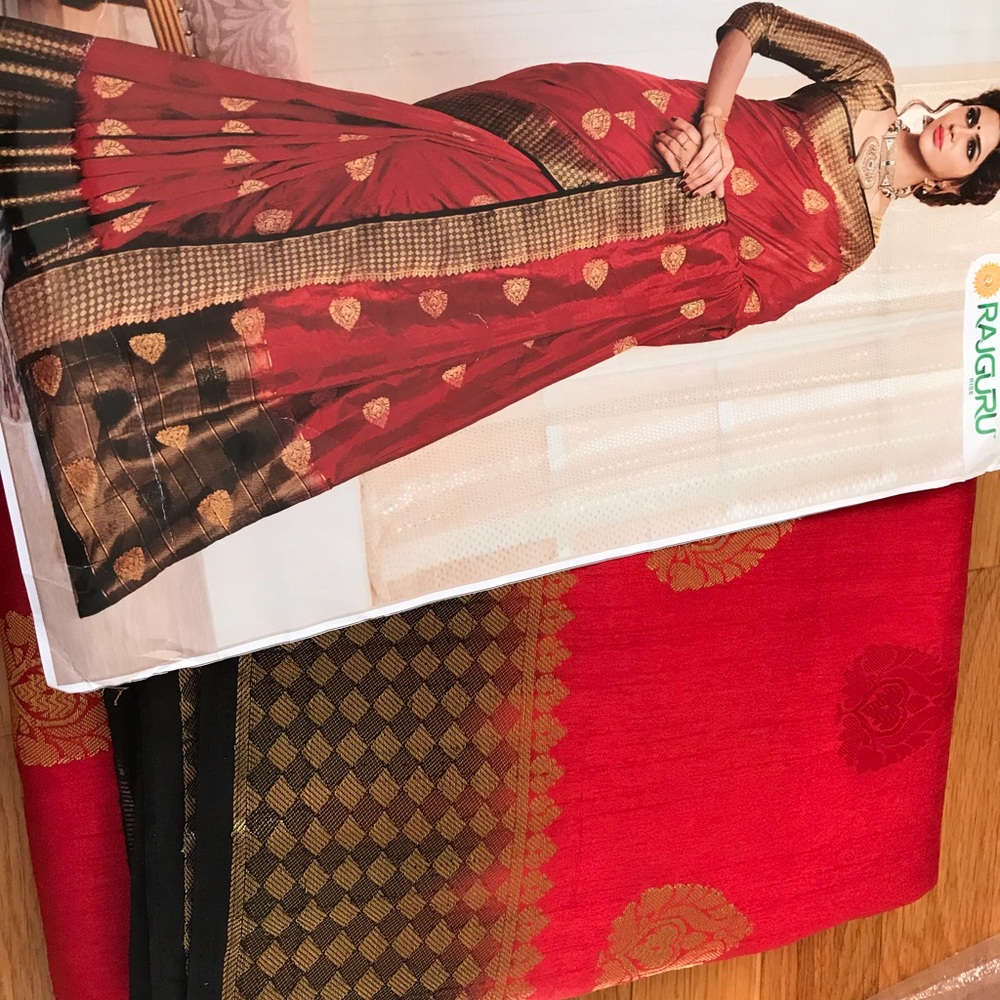 Silk/Katan saree in Red/Black and gold